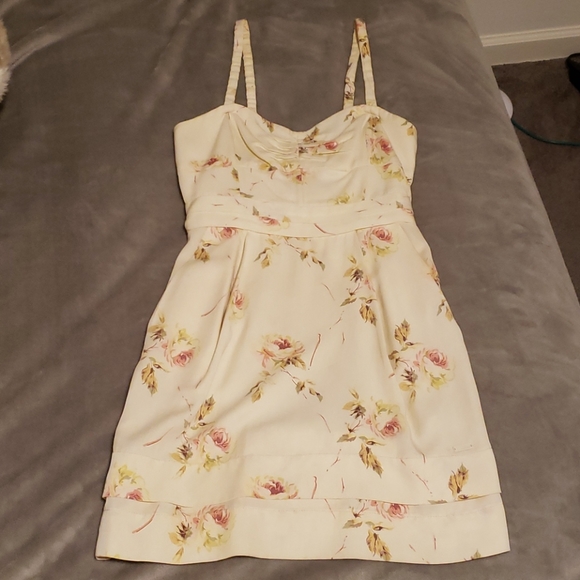 Aritzia Dresses & Skirts - Aritzia Wilfred Yellow Peplum Sundress
